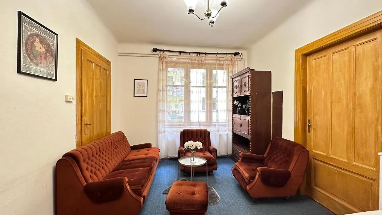 民宿 Damjanich Apartment 布达佩斯 匈牙利